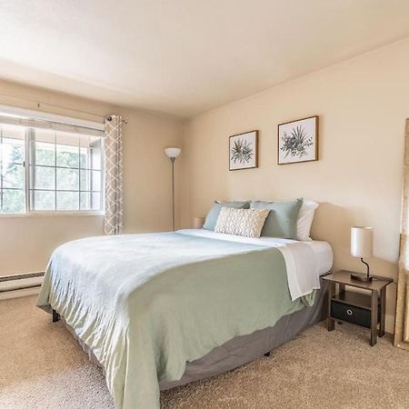Modern And Spacious Apartment- Gym, Wifi, Free Parking Seattle Exterior foto
