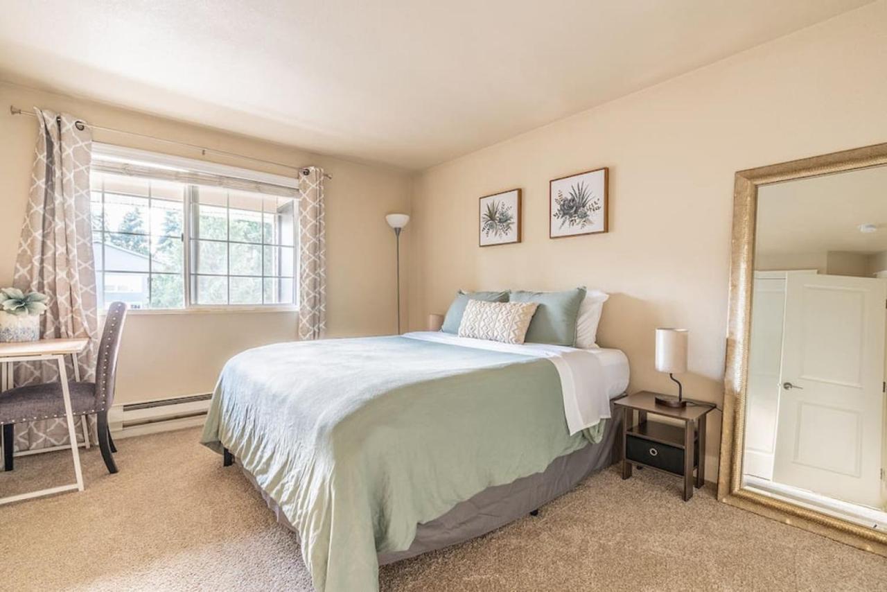 Modern And Spacious Apartment- Gym, Wifi, Free Parking Seattle Exterior foto