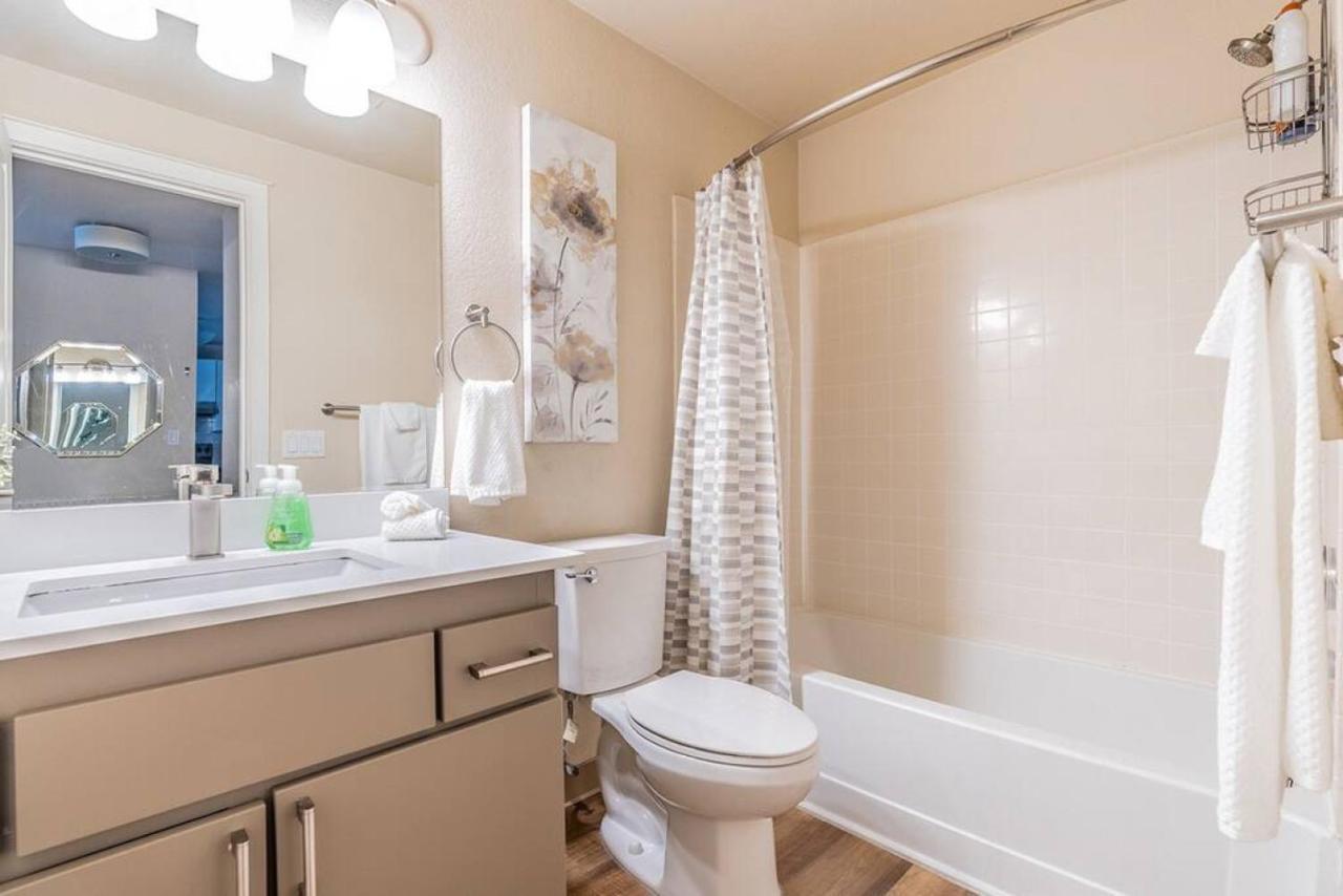 Modern And Spacious Apartment- Gym, Wifi, Free Parking Seattle Exterior foto